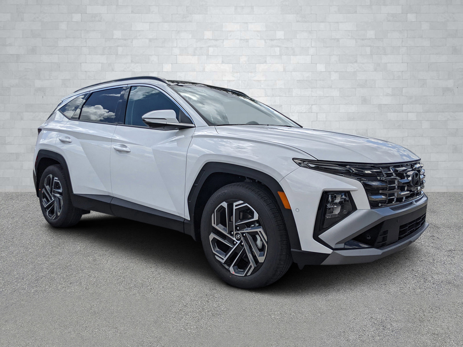New 2026 Hyundai Tucson Limited image 1
