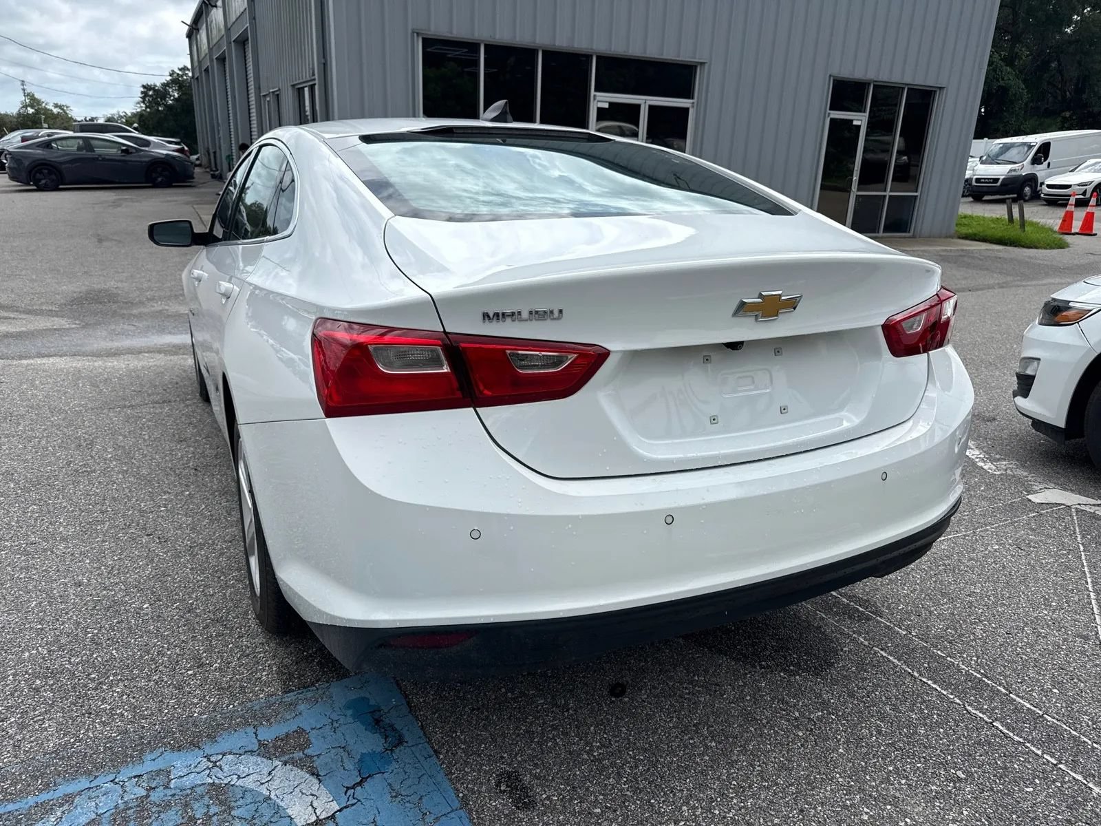 Used 2024 Chevrolet Malibu LS w/ Driver Confidence Package FWD image 10