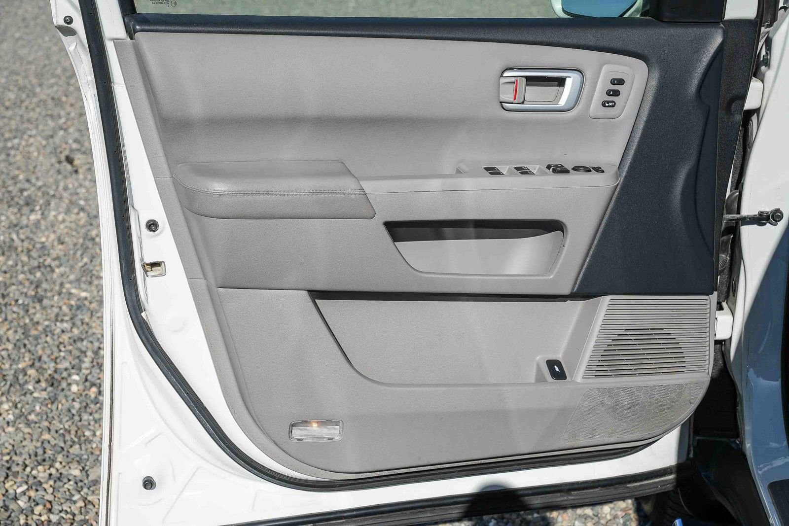 Used 2013 Honda Pilot Touring image 19