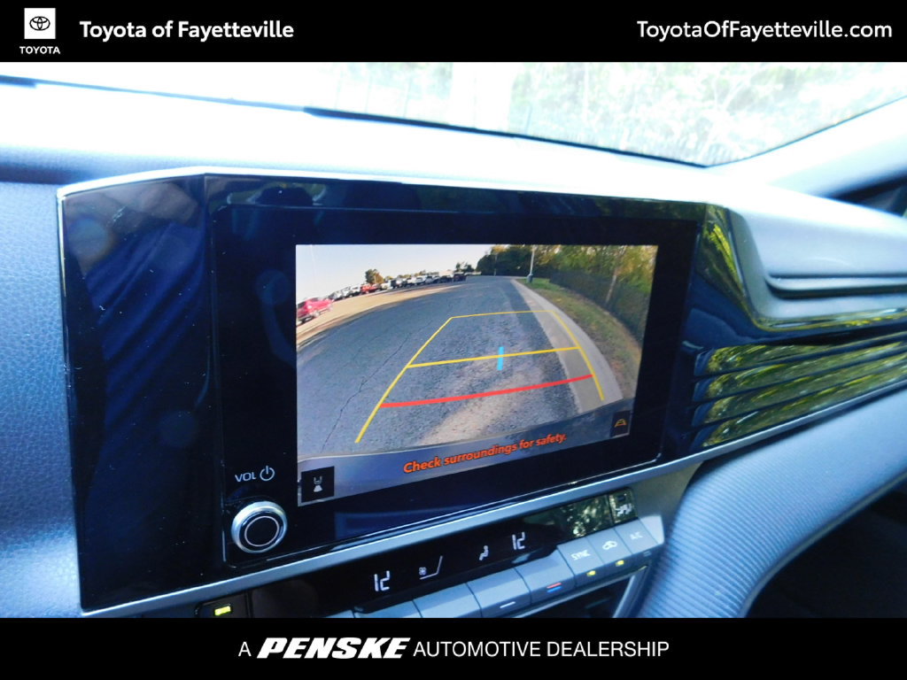 Certified 2025 Toyota Camry SE FWD image 3