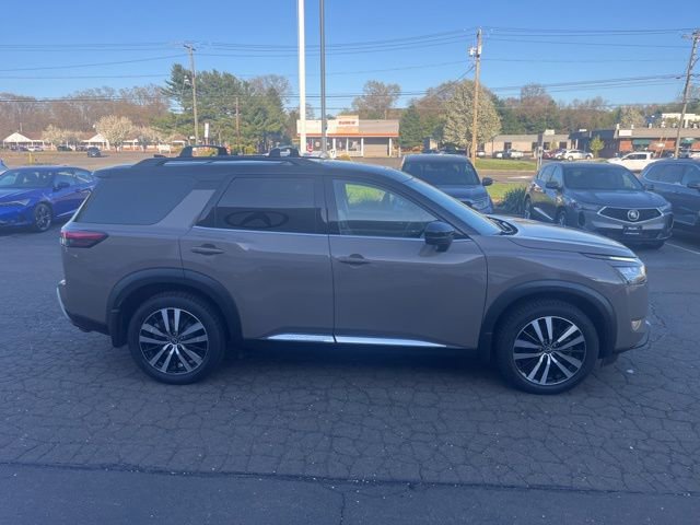 Used 2023 Nissan Pathfinder Platinum AWD/4WD image 21