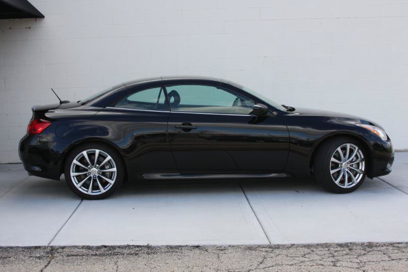 Used 2009 INFINITI G37 Convertible w/ Premium Pkg RWD image 16