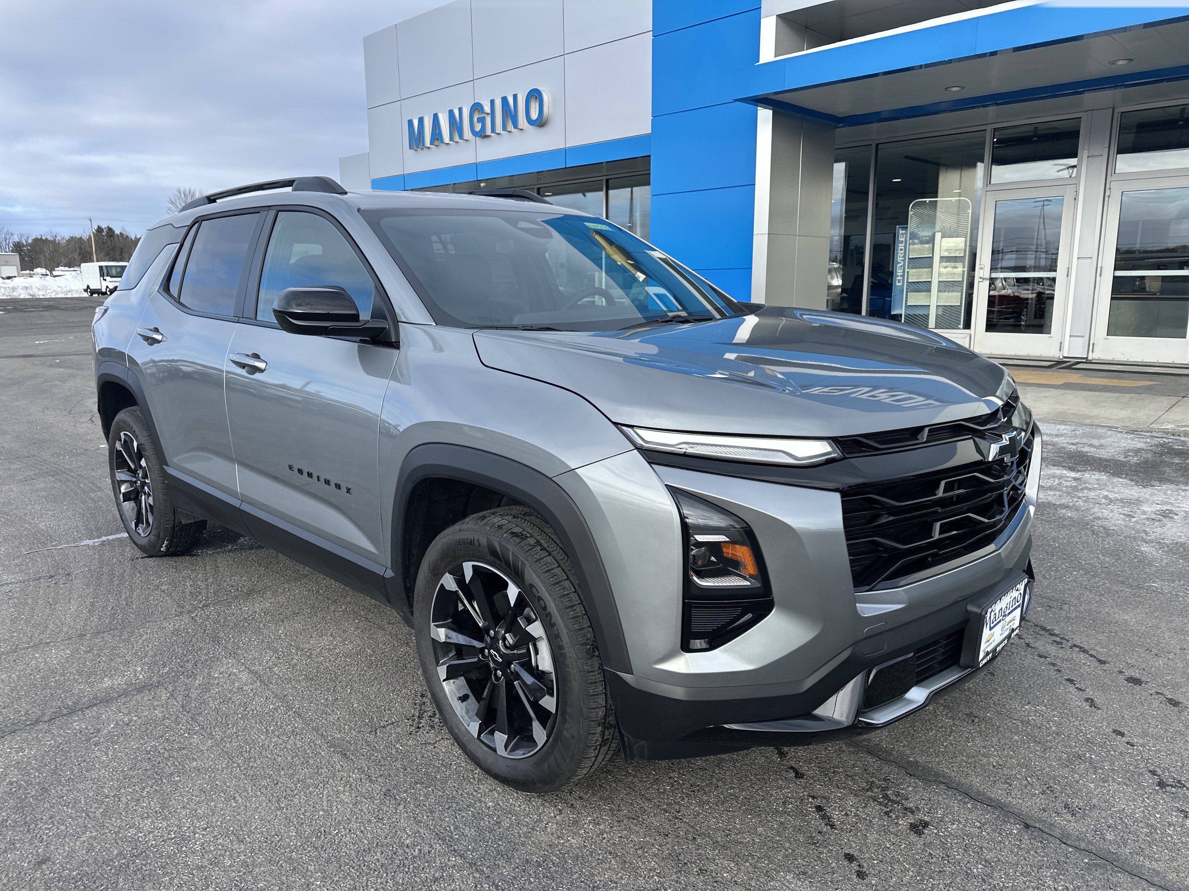 New 2026 Chevrolet Equinox RS w/ Convenience Package III AWD/4WD image 2