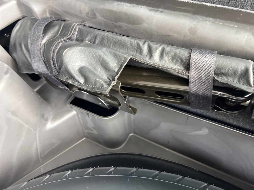 Certified 2023 Jeep Grand Cherokee Overland w/ Adv Protech Group III image 35