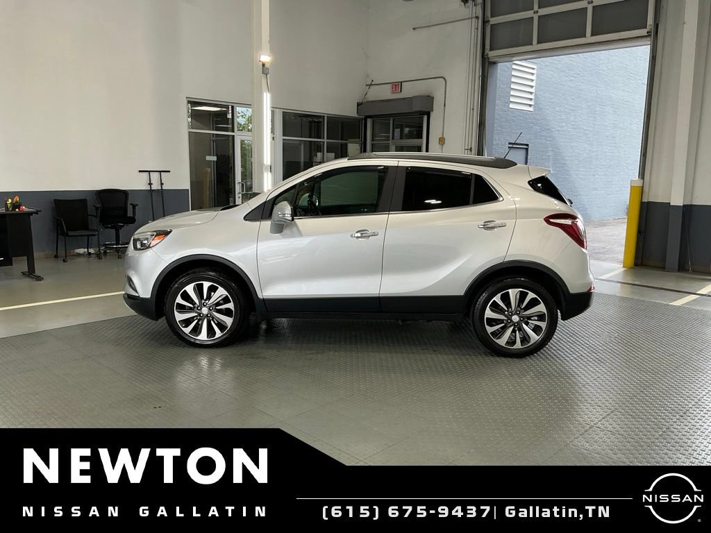 Used 2017 Buick Encore Essence AWD/4WD image 3