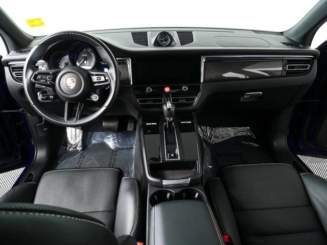 Used 2025 Porsche Macan GTS AWD/4WD image 20