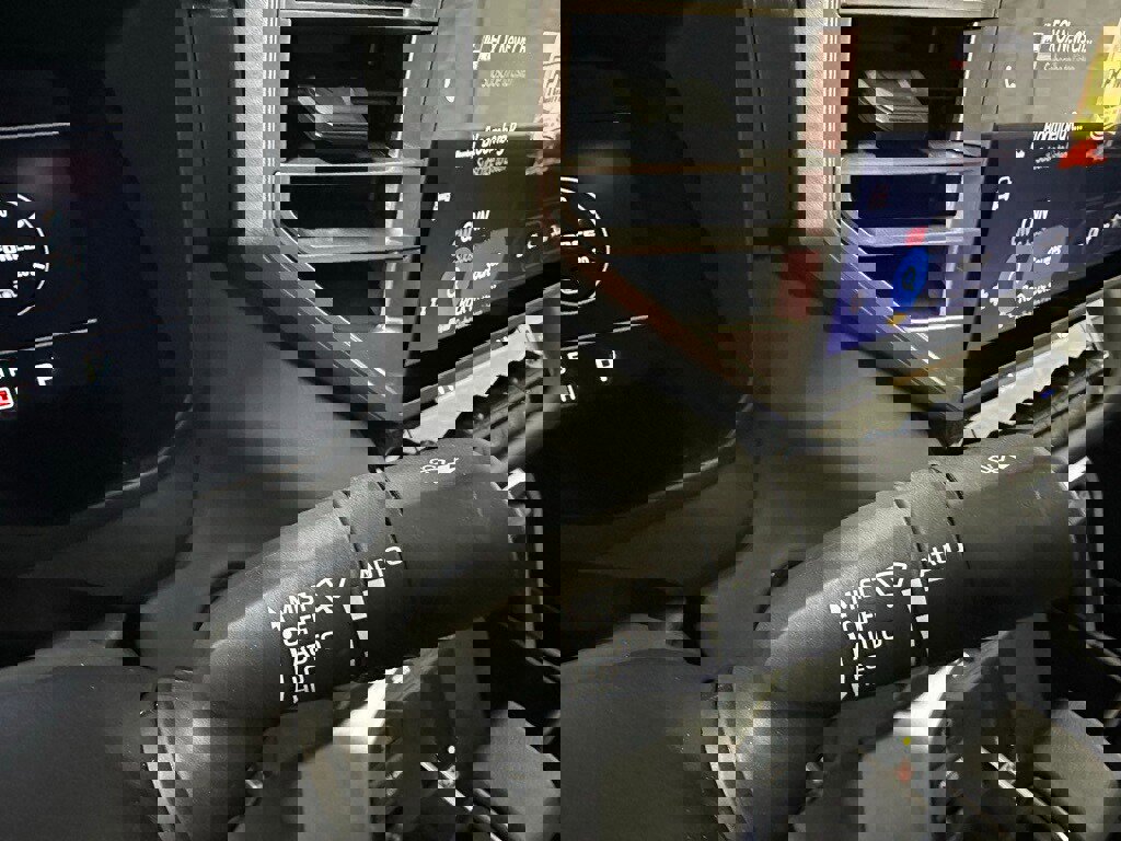 Used 2025 Toyota Tundra Platinum image 24