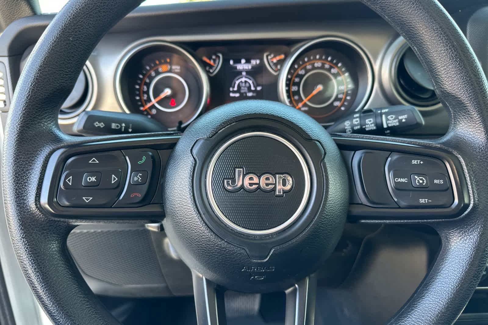 Used 2023 Jeep Wrangler Sport AWD/4WD image 25