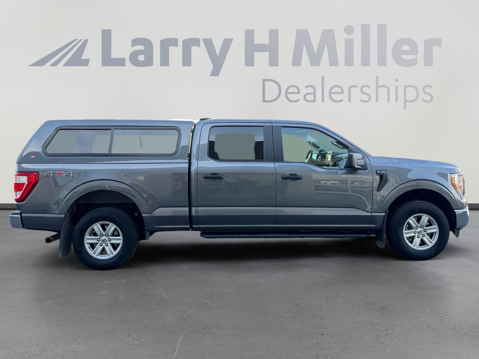 Used 2022 Ford F150 XL w/ Trailer Tow Package image 6