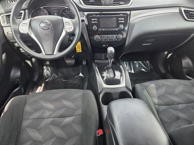 Used 2016 Nissan Rogue S w/ S Family Package FWD image 28