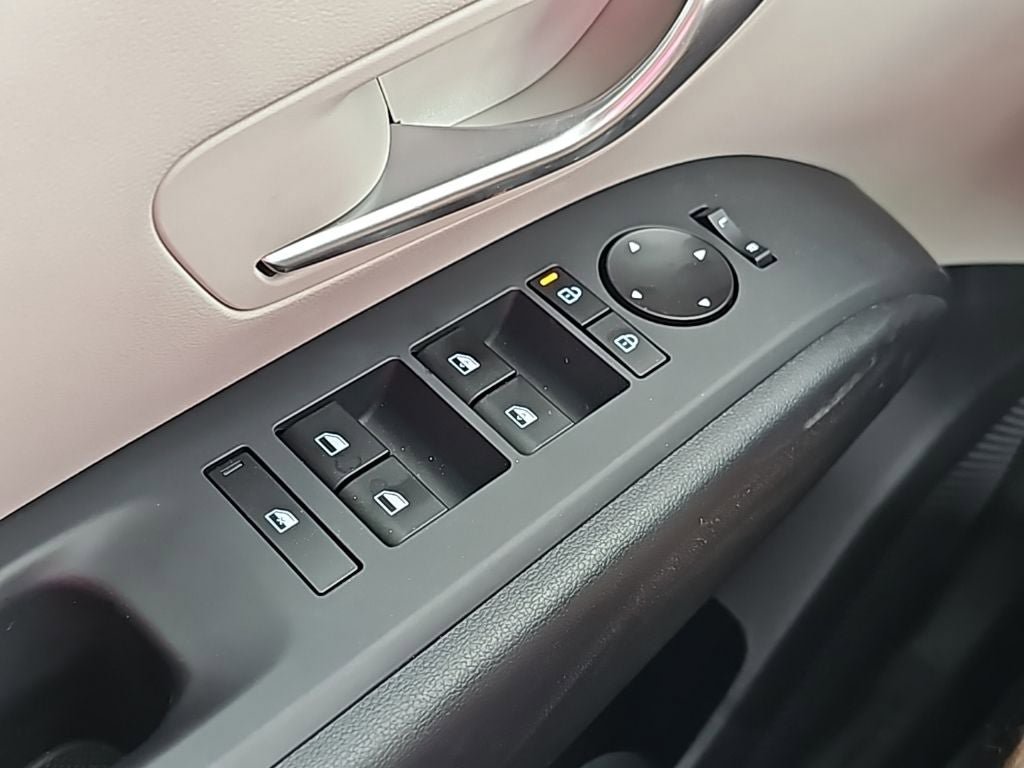Used 2025 Hyundai Tucson SEL FWD image 16