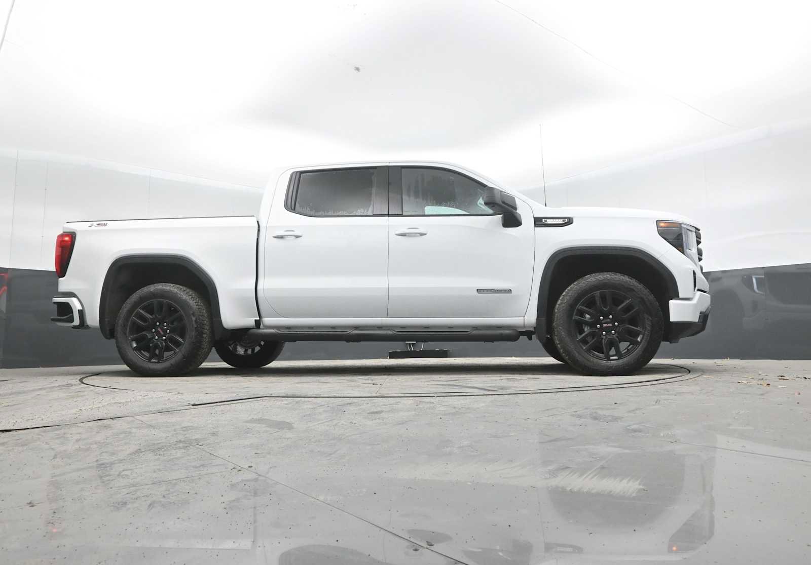 New 2026 GMC Sierra 1500 Elevation AWD/4WD image 43