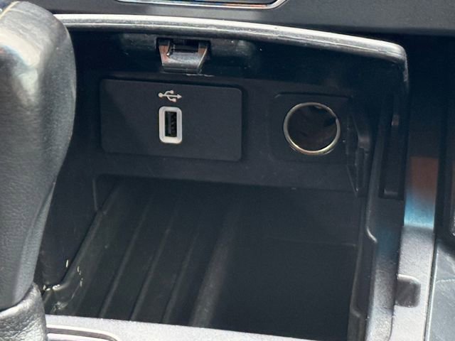 Certified 2019 Ford Explorer XLT w/ Equipment Group 201A image 6