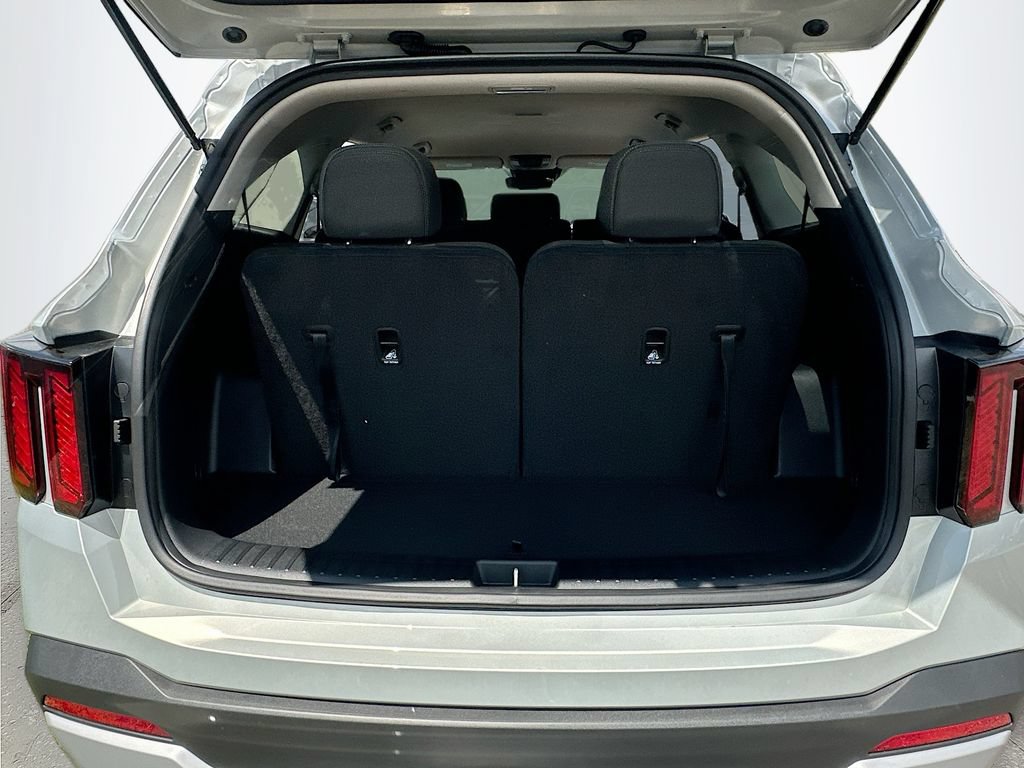 New 2026 Kia Sorento LX FWD image 23