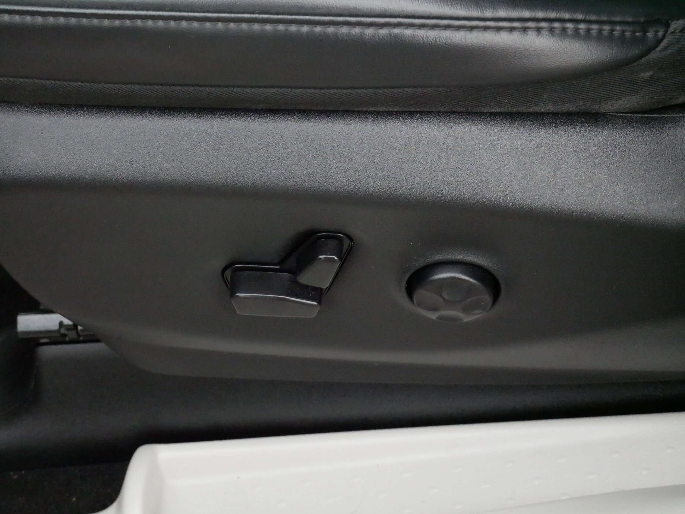 Used 2023 Chrysler Pacifica Touring-L image 20