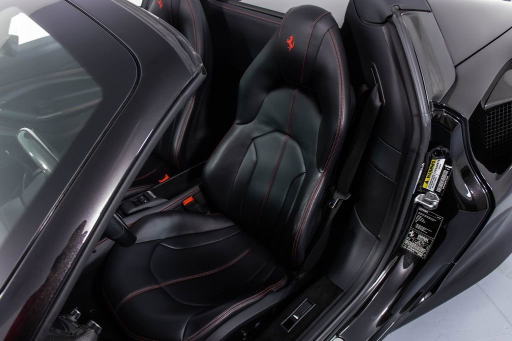 Certified 2022 Ferrari F8 Tributo image 6