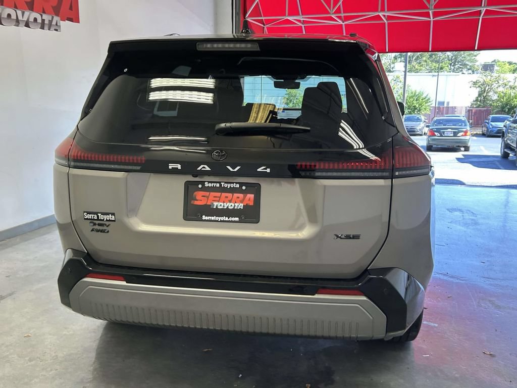 Used 2026 Toyota RAV4 XSE w/ Panoramic Sun Roof Package AWD/4WD image 4