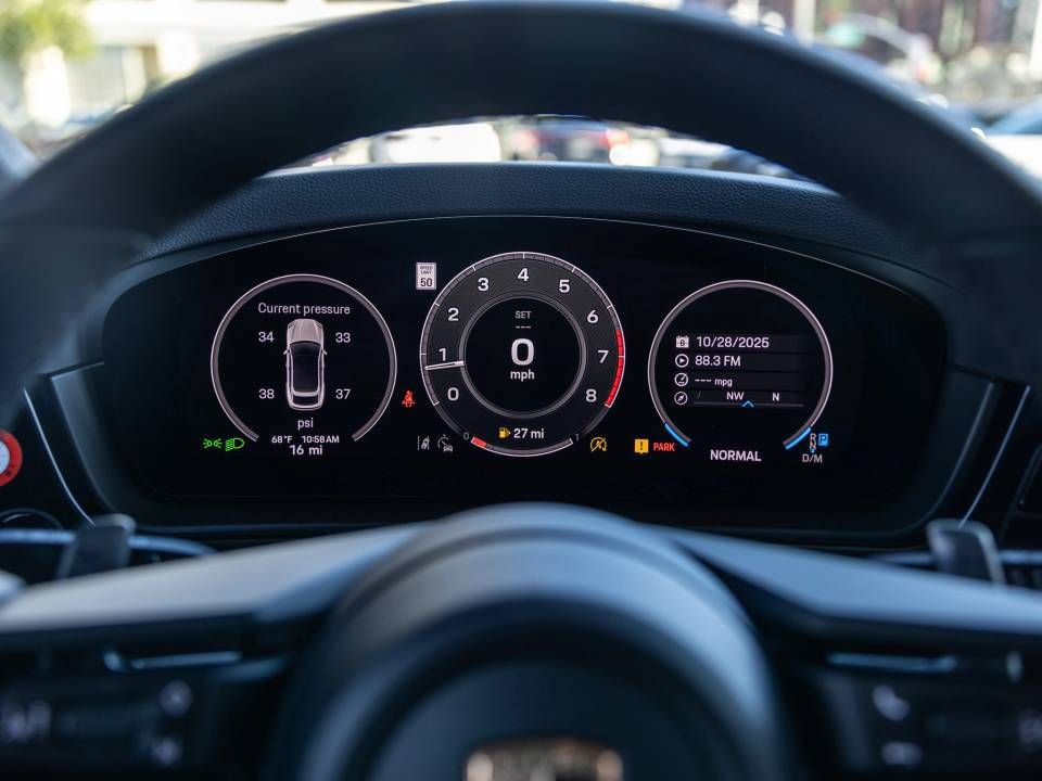 Certified 2026 Porsche Cayenne Coupe AWD/4WD image 42
