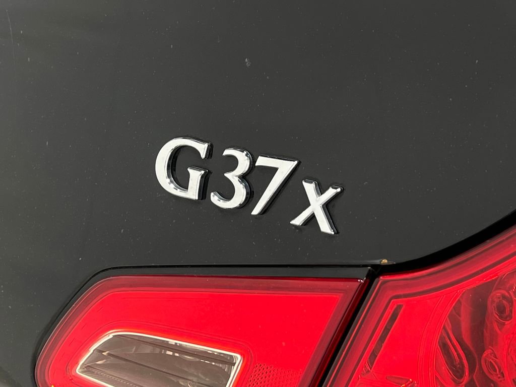 Used 2011 INFINITI G37 x w/ Premium Pkg image 39
