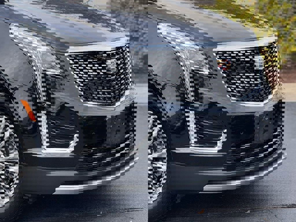 Used 2023 Cadillac XT5 Premium Luxury w/ LPO, Floor Liner Package image 6