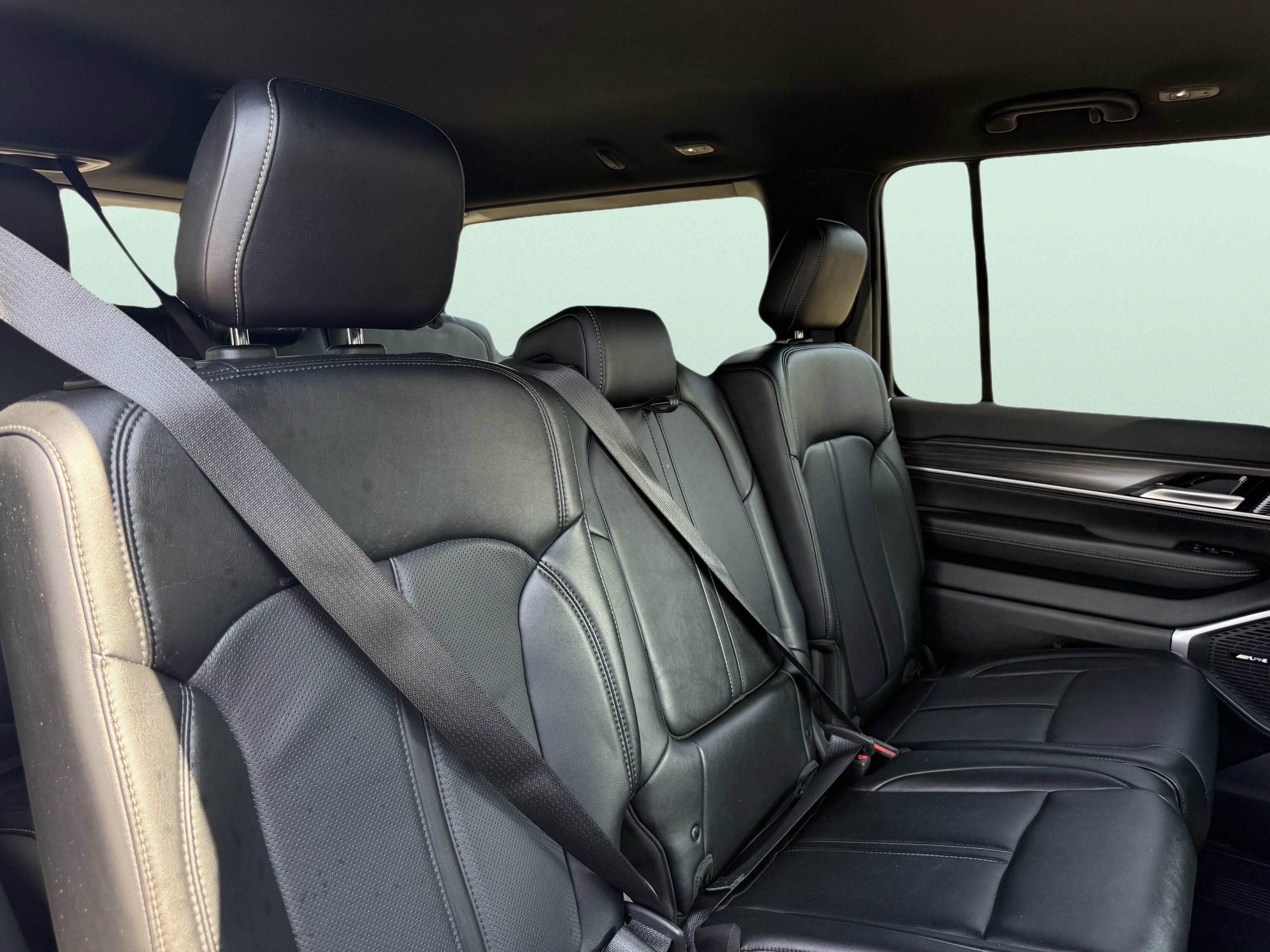 Used 2024 Jeep Wagoneer Series II w/ Flexible Seating Group image 52