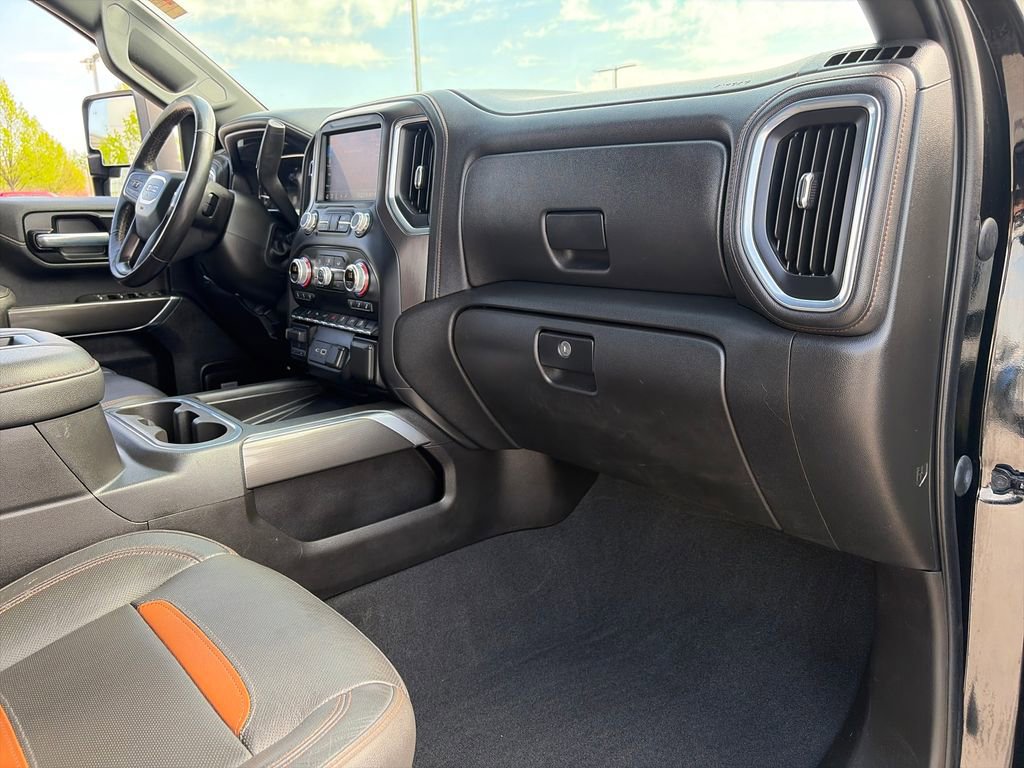 Used 2021 GMC Sierra 2500 AT4 w/ AT4 Premium Plus Package AWD/4WD image 12