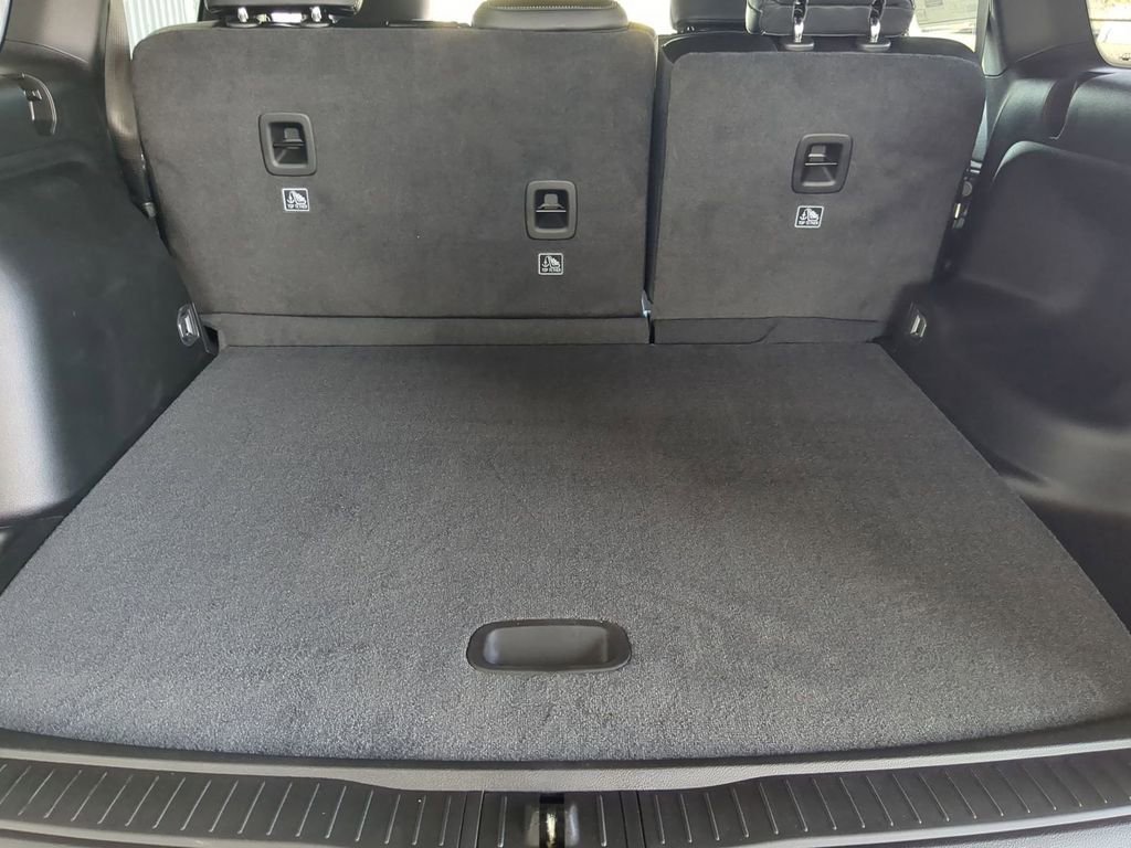 New 2026 Jeep Grand Cherokee Altitude image 13