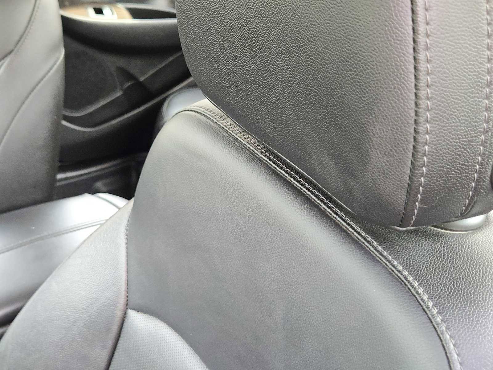 Used 2018 Chevrolet Malibu Premier w/ Premier Sun and Wheel Package image 15