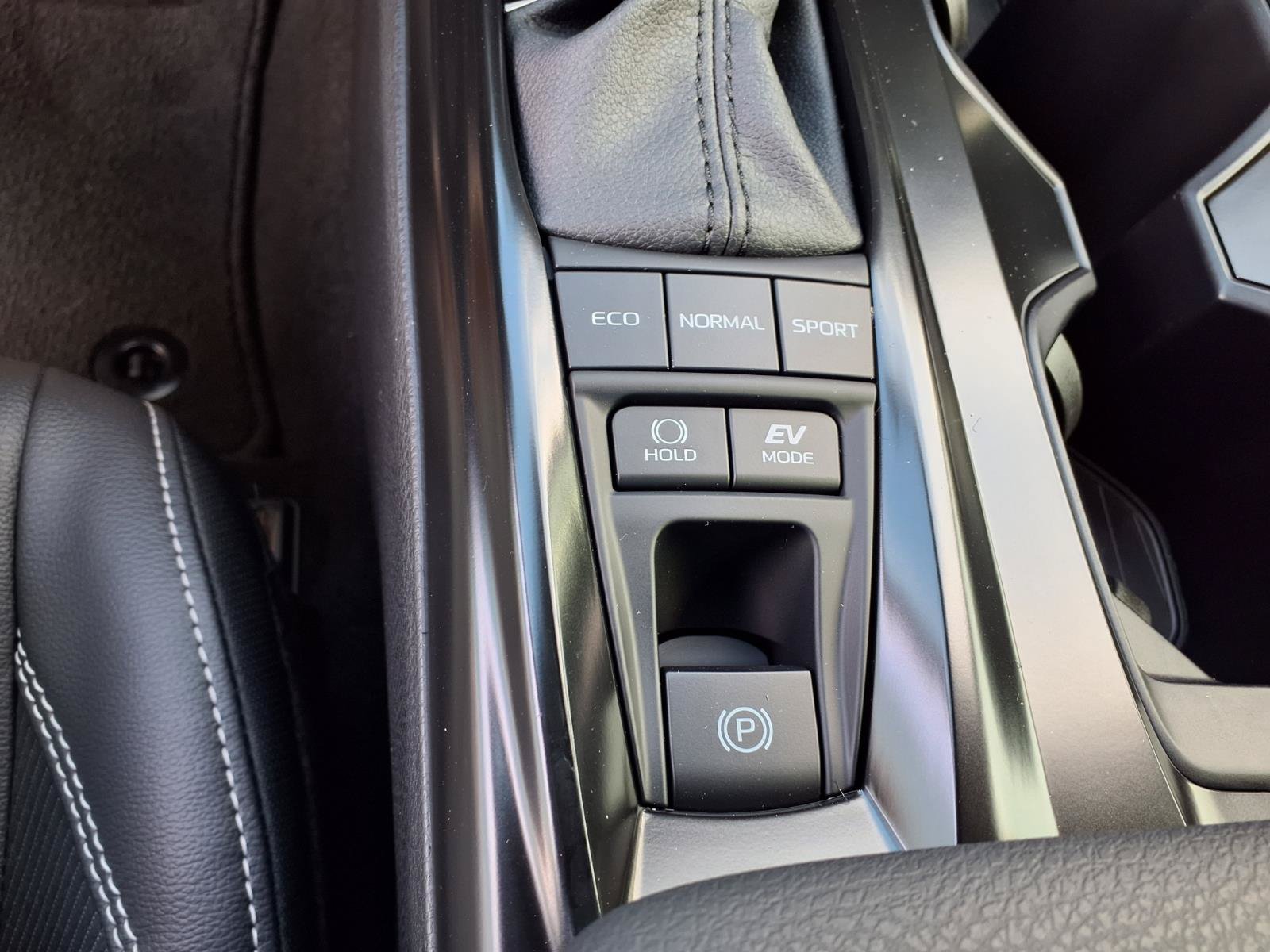 New 2026 Toyota Camry SE w/ Convenience Package FWD image 17