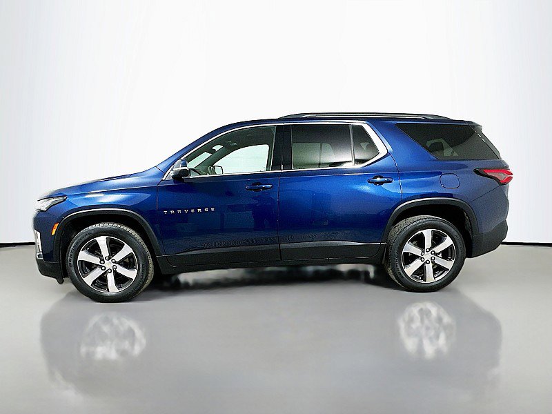 Used 2023 Chevrolet Traverse LT w/ LT Premium Package image 4