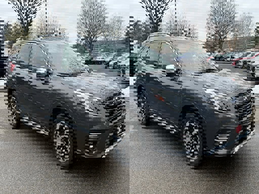 Used 2022 Subaru Forester Touring image 4