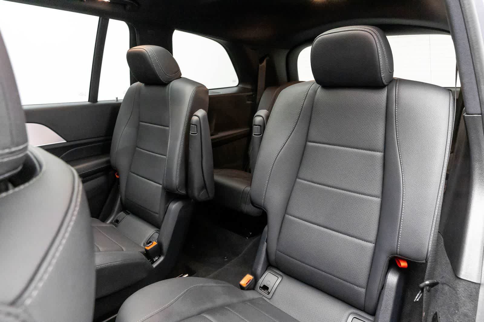Used 2025 Mercedes-Benz GLS 450 4MATIC image 14