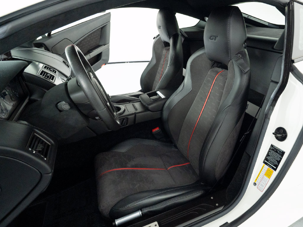 Used 2015 Aston Martin V8 Vantage GT RWD image 5