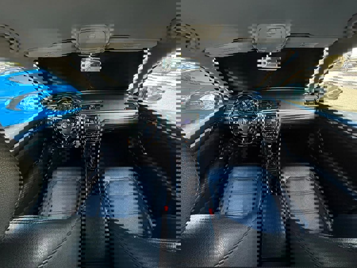 Used 2017 Volkswagen Passat 1.8T R-Line image 44