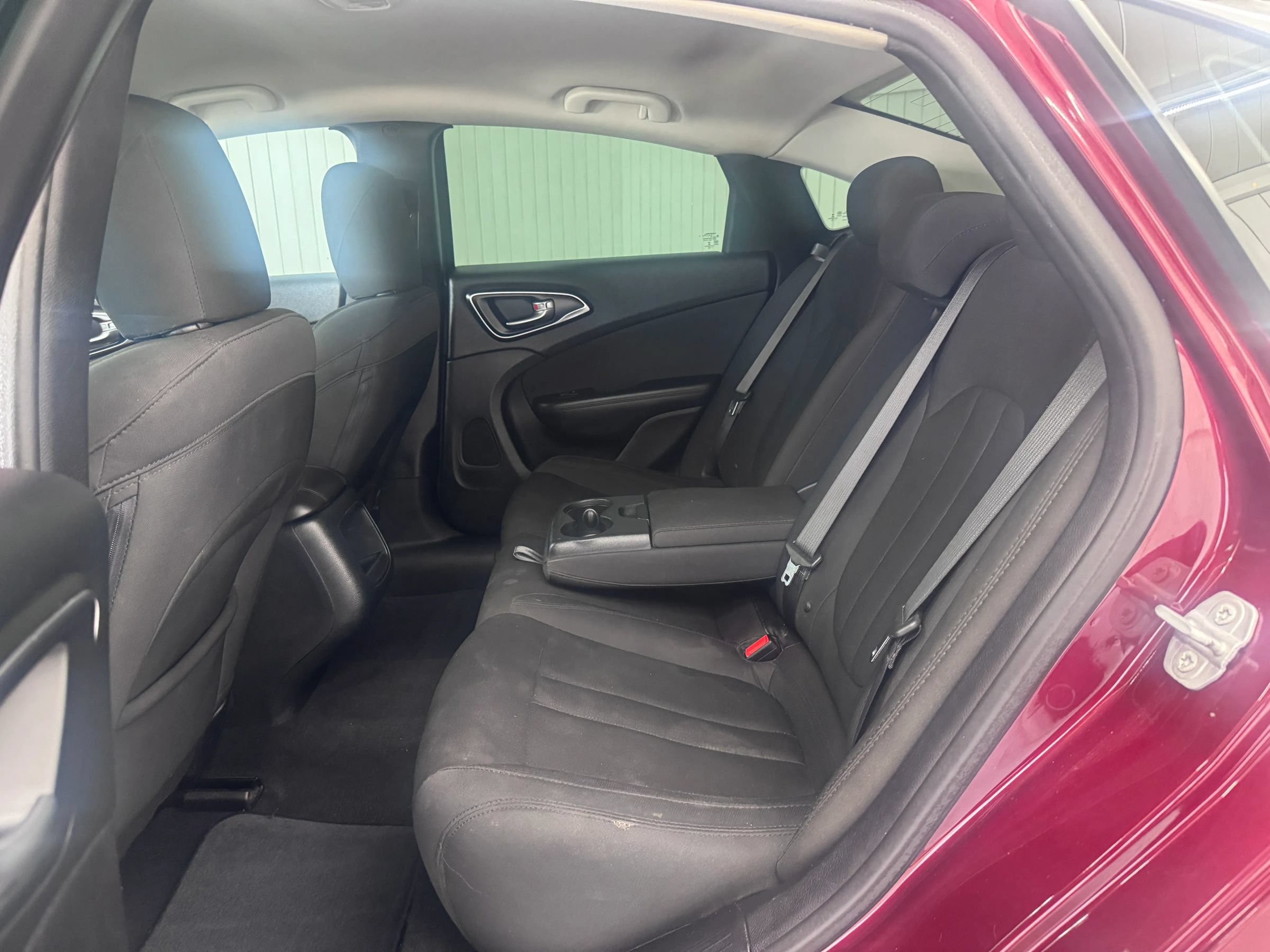Used 2015 Chrysler 200 Limited FWD image 12