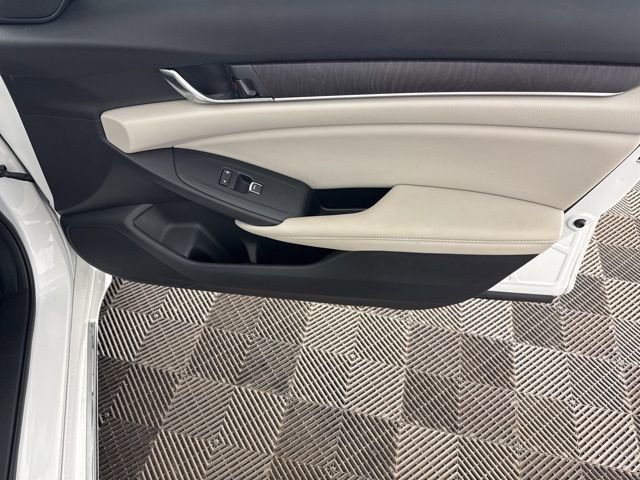 Certified 2018 Honda Accord EX-L image 25