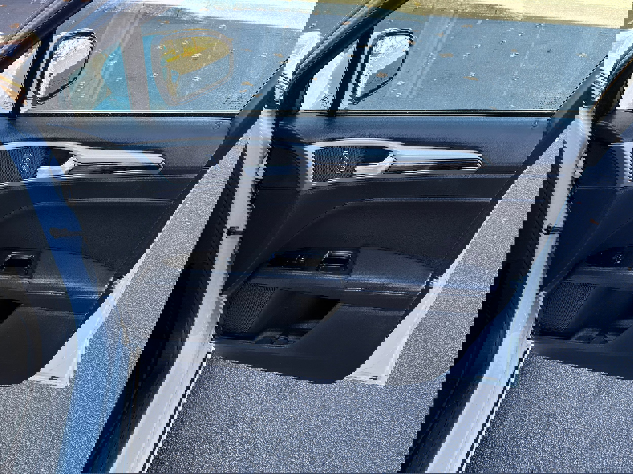 Used 2013 Ford Fusion SE image 25