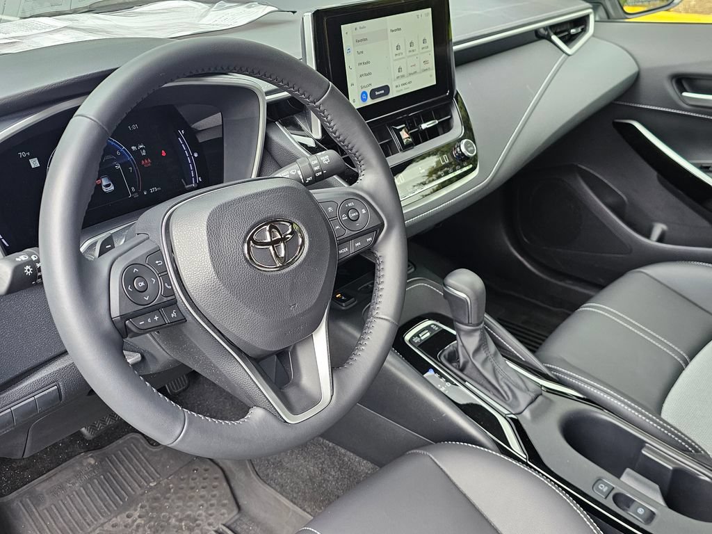 Used 2025 Toyota Corolla XSE FWD image 19