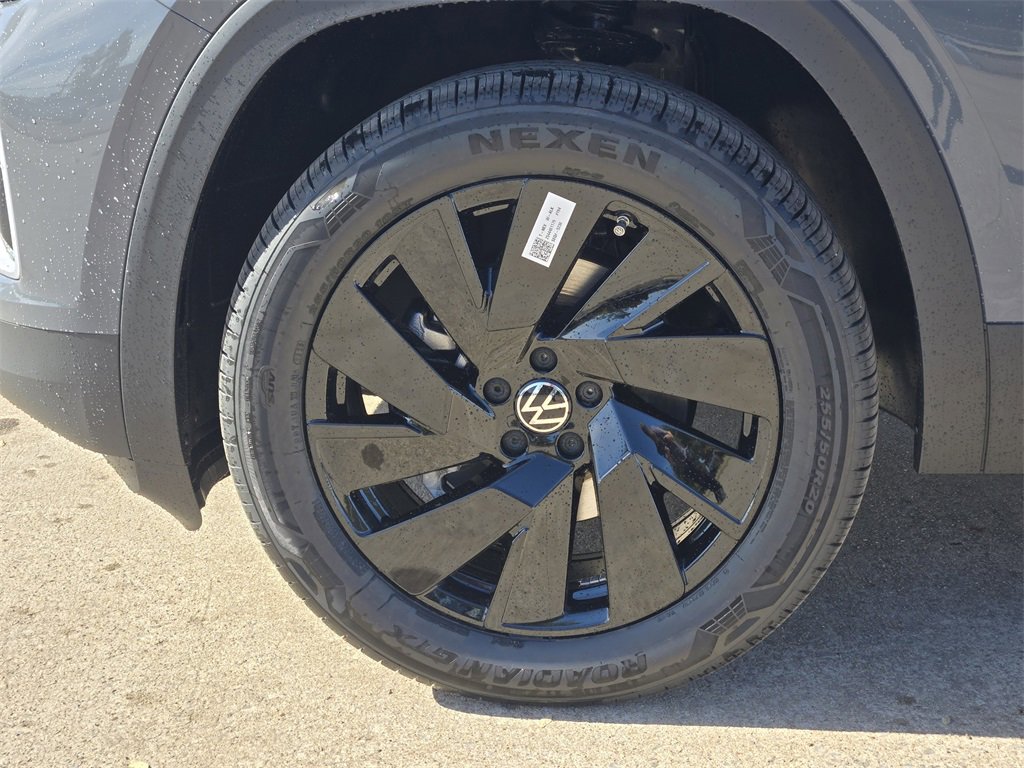 New 2026 Volkswagen Atlas SE image 10