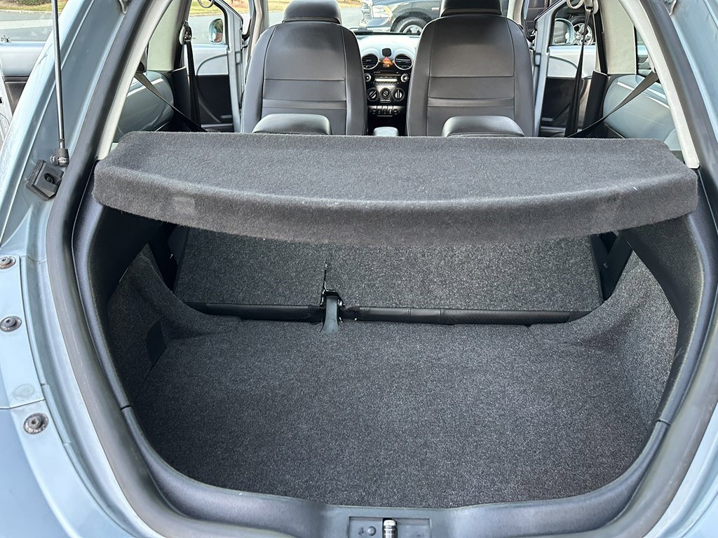 Used 2010 Volkswagen Beetle Coupe image 34