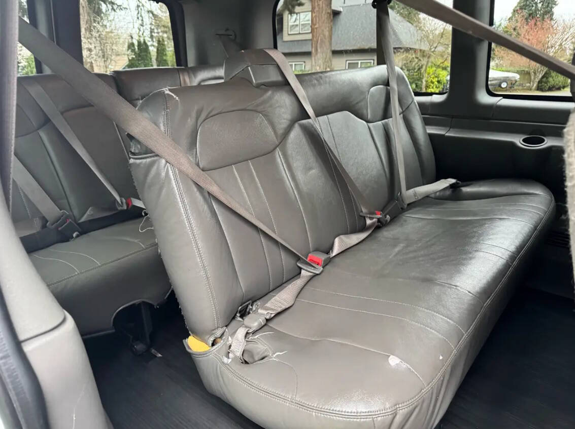 Used 2014 Chevrolet Express 2500 LS RWD image 13