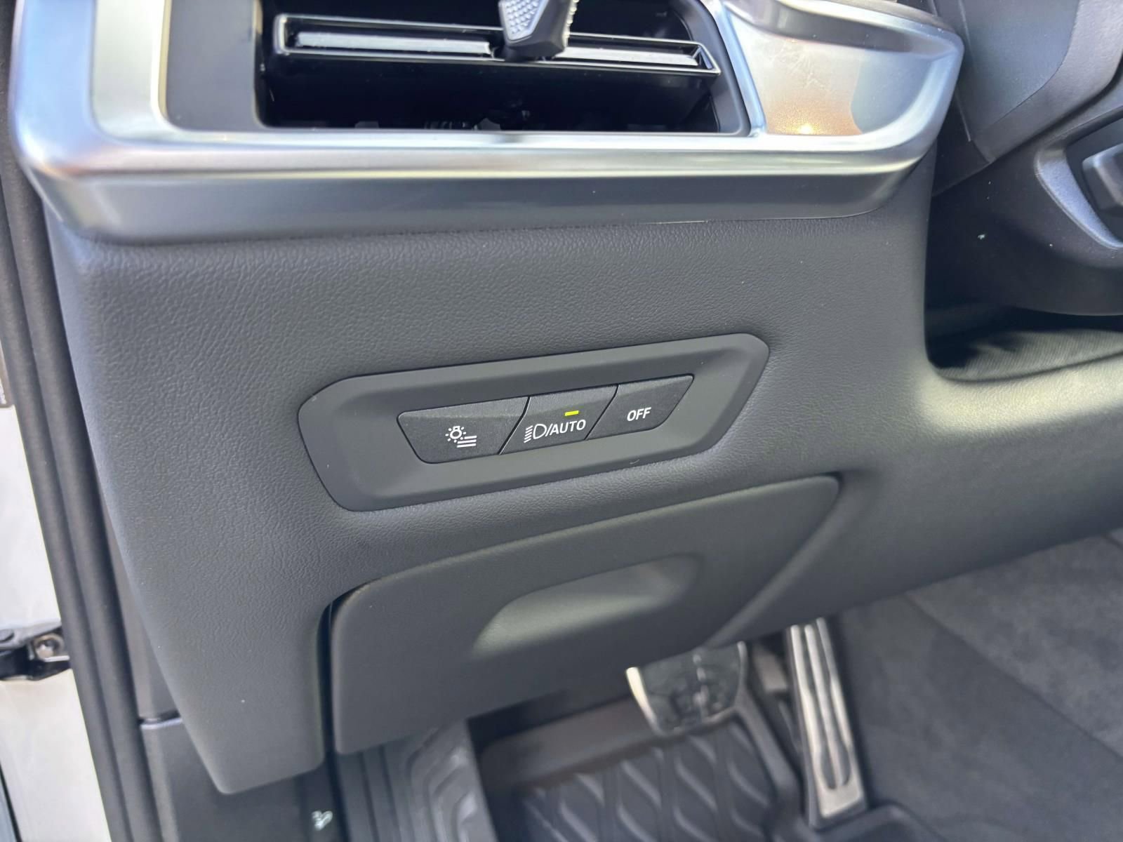 New 2026 BMW X5 xDrive50e w/ M Sport Package image 14