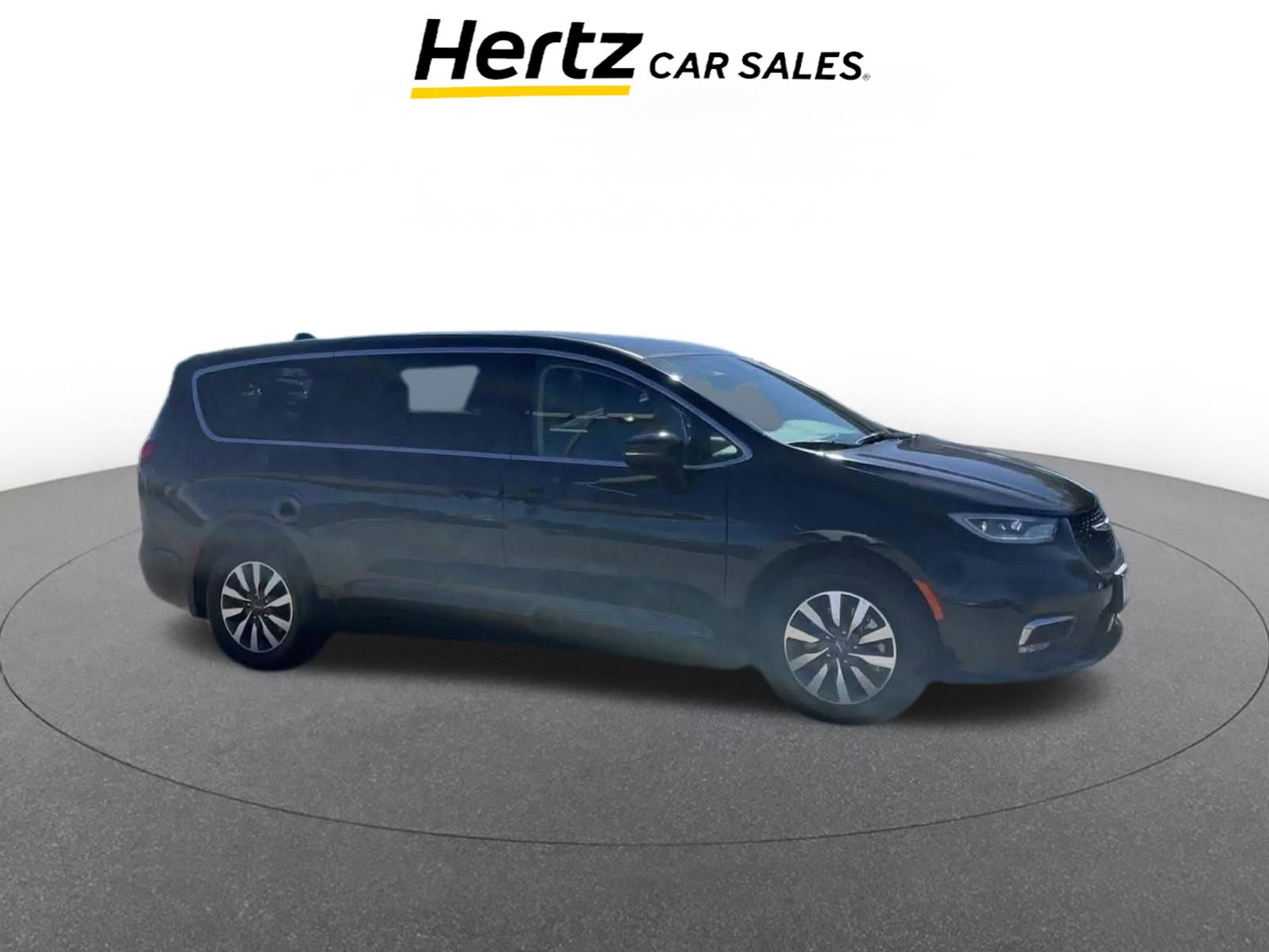 Used 2023 Chrysler Pacifica Touring-L