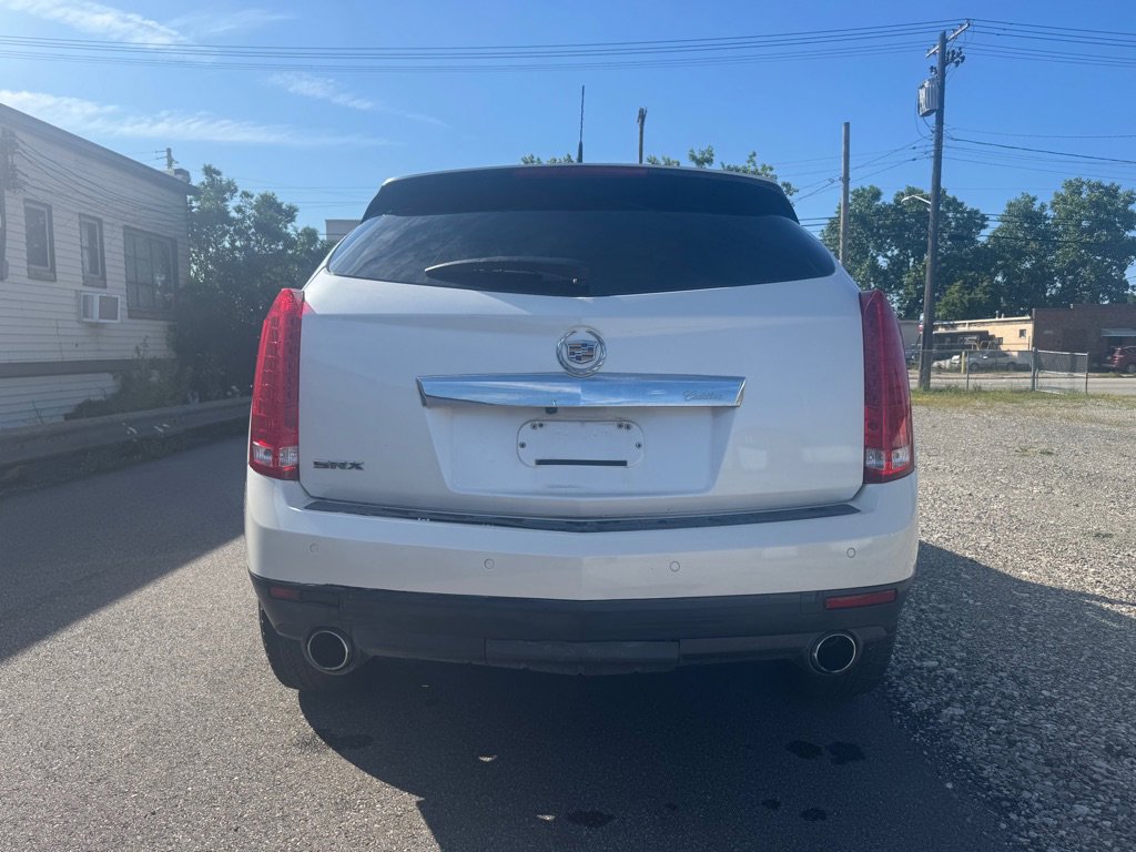 Used 2011 Cadillac SRX Luxury image 4
