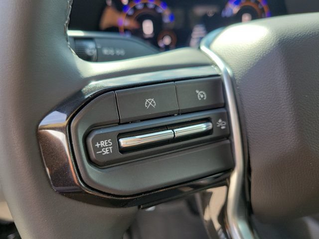 Used 2024 Chevrolet Colorado LT w/ LT Convenience Package RWD image 25