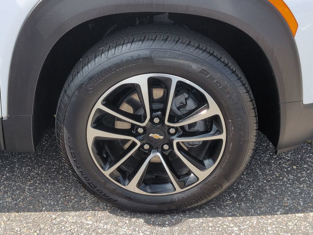 Certified 2024 Chevrolet TrailBlazer LT AWD/4WD image 27