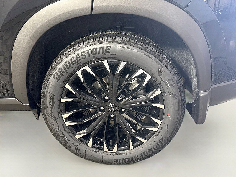 Certified 2026 Nissan Rogue Dark Armor AWD/4WD image 30