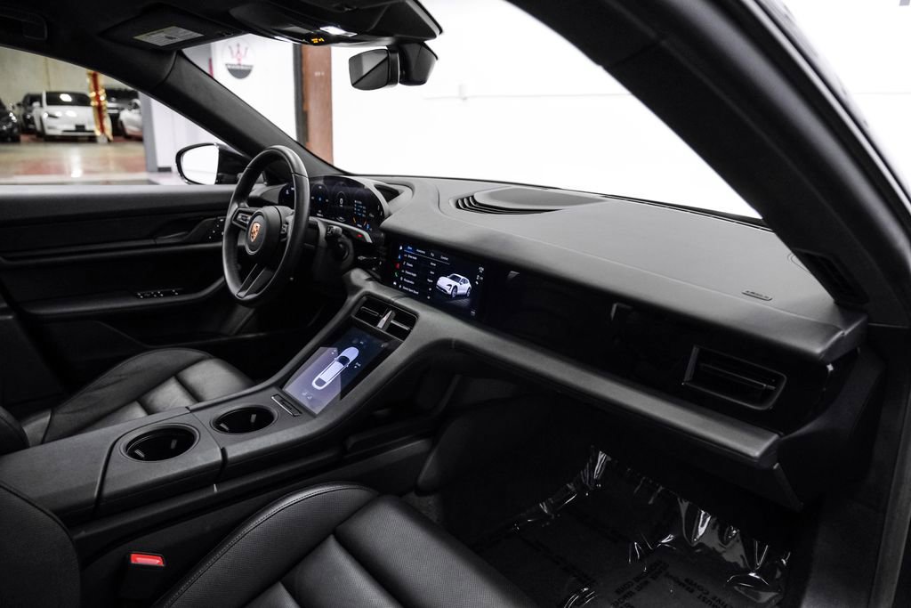Used 2023 Porsche Taycan 4 Cross Turismo image 20
