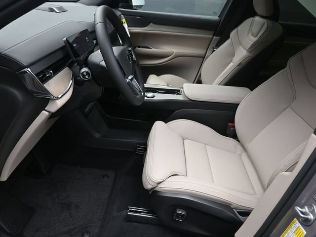 New 2026 Volvo EX90 Plus RWD image 16