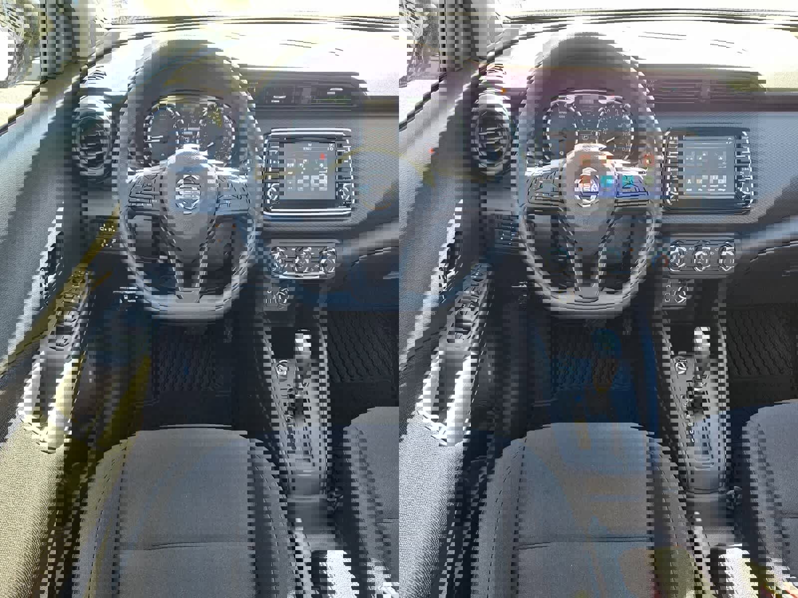 New 2025 Nissan Kicks Play S image 5